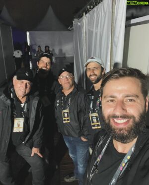 Pedro Beloniel Instagram - @umadocemaravilha entregue! Obrigado @lgniemeyer & @loniemeyer pela oportunidade de fazer parte dessa linda história! Obrigado aos meus sócios, parceiros e todos com quem pude trabalhar direta e indiretamente nesse projeto tão desafiador! Foi lindo demais, que venham os próximos! Vida longa ao Doce!