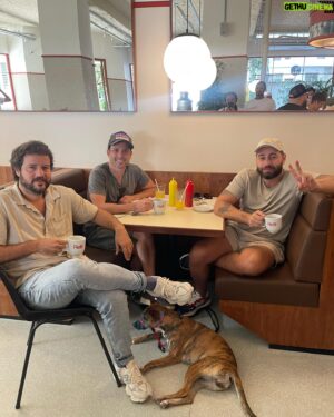 Pedro Beloniel Instagram - Terça feira tem novidade na cidade! O @dainer.restaurante está abrindo as portas e trazendo um conceito inédito, @edu___araujo se superando com conceito, comida e ambientação, Sababa aprovou! Voa!!! ❤️