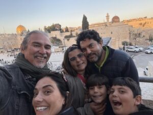 Pedro Damián Instagram - #family #melkman #jerusalem #kottel #israel