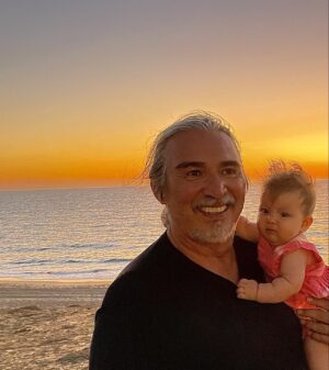 Pedro Damián Instagram - #sea #Sarah #baby #love
