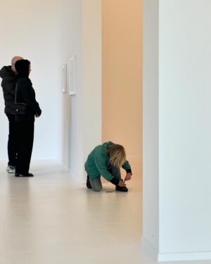 Pedro Elias Instagram - Voorlaatste dag Eline Rausenberger @gallerysofievandevelde