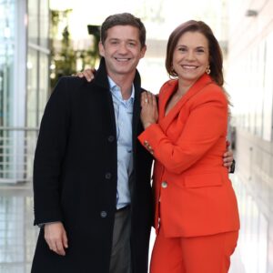 Pedro Granger Instagram - E já cantavam os Xutos: As saudades que eu já tinha da minha Conceiçãozinha , bem disposta como eu…

📷 @ruivalido 

#PedroGranger #Conceicaolino #Obvio #agenciaObvio #Televisao #Reencontros
