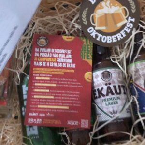 Pedro Malta Instagram - A alegria de quem garantiu uma sexta em plena terça 😆

Ai,ai… Me sentindo até meio culpado por receber esses mimos da @ekautcervejaria  enquanto a digníssima Sra. Malta só pode ficar olhando, né não @fernandalmalta ? 👀

Mas falando sério pessoal, adorei o presente, e com toda certeza já estamos mais que ansiosos para este que já é um dos festivais mais aguardados, o @ekautoktoberfest - boa música, boa cerva… Aliás, boa não, excelente: a American Ipa tá mais que aprovada! 

Então fica aí o recado - confira o perfil do evento, ele acontecerá nos dias 22 e 23 de outubro no terminal marítimo de Recife. 

Agora vou apreciar aqui minha brejinha gelada, que eu mereço!!

#publi #ekautcervejaria