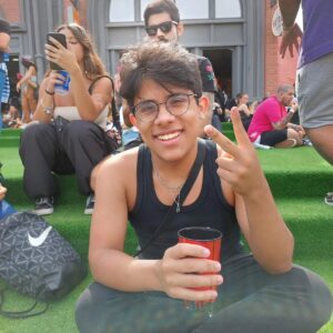 Pedro Miranda Instagram - Enfim  chegou  neu dia de #thetown. E já tô curtindo demais, e esperando  meu ídolo. #brunomars #thetowndia10
.
.
.
Há e só  pra deixar registrado,  daqui uns anos eu que estarei  nesse palco.