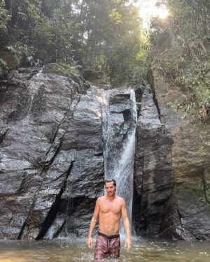 Pedro Sousa Instagram - Estava a tentar pescar como os ursos, a ver se me saía uma truta ou um salmão para o almoço mas acabei por ir a casa fazer massa com atum.