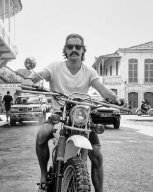 Pedro Sousa Instagram - De náufrago a sicário.