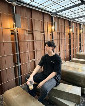 Peerawich Ploynumpol Instagram - 🦦