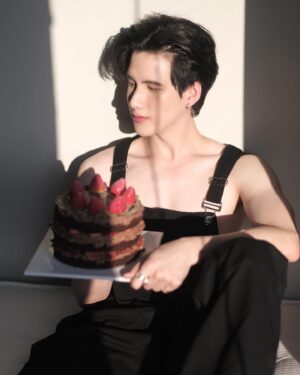 Peerawich Ploynumpol Instagram - 26🎂 #Peerawich26Birthday