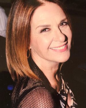Peggy Stathakopoulou Instagram - Με τους μαθητές μου από την Δραματική Σχολή Θεοδοσιάδη …Σάββατο βράδυ…Τα παιδιά μου είναι Υπόσχεση για το Θέατρο! Σας ευχαριστώ αγαπημένοι μου❤️