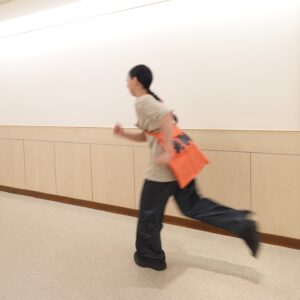 Pei-Yu Hung Instagram - 金曲 35 我們明天現場或者線上見 🏃‍♀️💨

@gmamusic.official