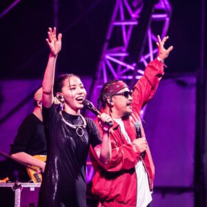 Pei-Yu Hung Instagram - 大港開唱 Megaport Festival with 宇宙最棒的葛西瓦

[ 演出歌單 Setlist ]

01. 廢到月亮
02. 無慣例的早晨
03. 在海邊
04. 你是自由的
05. LET IT BLEED (with 葛西瓦)
06. 出海口 (with 葛西瓦)
07. Secalivatan 過站不停 (with 葛西瓦)

[ 工作人員名單 Crew ]

Band Leader、鍵盤｜鄭昭元
吉他｜Savulu
貝斯｜林恩立
鼓手｜簡聿民
Program、吉他｜趙宇晨
FoH 音響設計｜史孟玄
Monitor 音響設計｜陳俊廷

造型設計｜Xiang Huang
化妝師｜石詮
髮型師｜Veson
化妝助理｜Zayn
服裝｜ @prototypes.ch @road__sign 
鞋履｜ @viviennewestwoodtaiwan 

經紀人、演出統籌｜黃子瑋
執行經紀｜蔡佳蓉

最愛的嘉賓｜葛西瓦
最愛的嘉賓經紀人｜小毛 

📷 @megaportfest