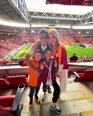 Pelin Karahan Instagram - ❤️💛 🦁❤️💛🦁❤️💛🦁