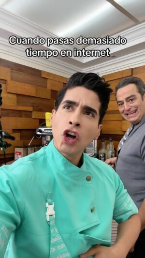 Pepe Valdivieso Instagram - Pedro, el más viral 😱😌🤣✨☕️ #comedia #humor #detrasdecamaras #pedropedro #comodiceeldicho