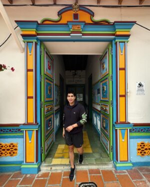 Pepe Valdivieso Instagram - Guatapé 🇨🇴✨

#guatape #colombia