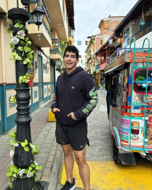 Pepe Valdivieso Instagram - Guatapé 🇨🇴✨

#guatape #colombia
