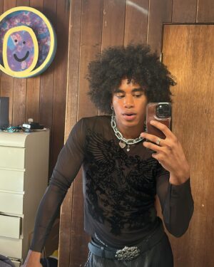 Perris Howard Instagram - i’m literally looking at the man in the mirror