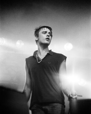 Pete Doherty Instagram - Babyshambles - 2005 @rockenseine 🖤

📸@matzazzo x @liberationfr