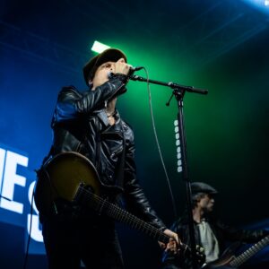 Pete Doherty Instagram - A very special night @onredcarbeachlive, until next time x

📸 @barnaby_fairley