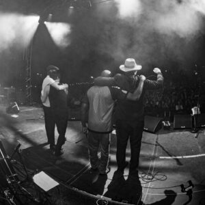 Pete Doherty Instagram - A very special night @onredcarbeachlive, until next time x

📸 @barnaby_fairley