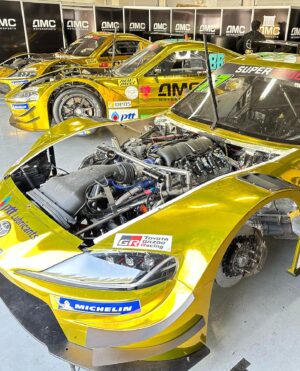 Pete Thongchua Instagram - #17 🇹🇭 손재주는 착한 어른에게 좋은 기회가 필요합니다✌🏼❤️ @rotor_thongchua #rzracing #rotor17 @amc_motorsports @pttlubricants_motorsport #airasiax