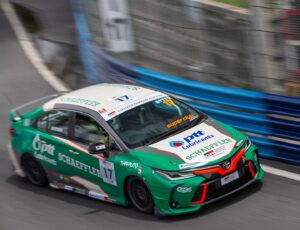 Pete Thongchua Instagram - #17 #rotor17 #rzracing #wearethai #thairacer