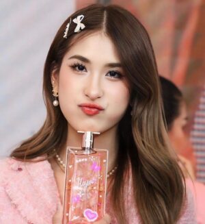Pete Thongchua Instagram - 🎀 @miya_thongchua session w/ @lancomeofficial