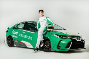 Pete Thongchua Instagram - 💚 🇹🇭 #17 @rotor_thongchua Official Driver @schaefflergroup @pttlubricants_motorsport in u Bangsean Grandprix this weekend!!! #rzracing #rotor17 / Thx u to Amazing graphics @hugcompany_th @dangsticker 🔥🔥🔥 shyy