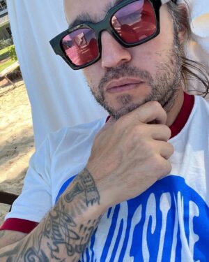 Pete Wentz Instagram - 2023 😵‍💫 was a blur but still got a lot of ❤️ for you. Tried to read 52 books didn’t quite get there… always next year x