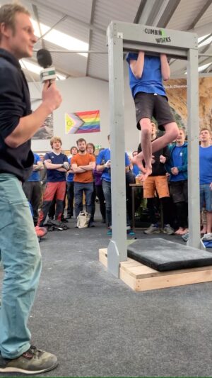 Pete Whittaker Instagram - Definitely one of the best moments of yesterday for me!!

It was 2-2 going into the final challenge round of Wide Boyz VS Crack Festers.
Wide Boyz had put in a solid hang time which was proving very hard to beat, then local Dylan Heason swoops in at the last moment, takes victory for the Crack Festers and a tidy sum of prize money 👏👏
What a show, and feat of jamming strength 🙌