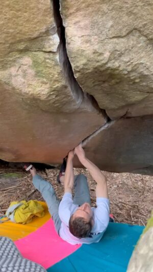 Pete Whittaker Instagram - Font! Not a place I’ve been for around 20 years, despite it being on the back doorstep of the UK.
I’ve also never been on a dedicated bouldering trip in that time frame either 😳 Too much trad climbing, big walling, soloing, and general adventuring.
I wasn’t sure exactly what to expect from these ‘sandstone eggs in the forest’, but I get it; Font is incredible!!
Of course... we’ve still managed to seek out a few nice splitters 😉 amongst many other classics and hidden gems.

📽️ Lueur d’Espoir 7C (flash). Personal grade of 7B. Filmed by @mariaugustahs 

@wildcountry_official
