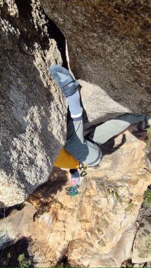 Pete Whittaker Instagram - El Horror (13-) in La Pedriza. 
Absolutely loved this area. One day you can be upside down in burly cracks, then the following day trusting tiny edges and smears on delicate slabs. It's a total contrast but enables you to climb many days in a row.
Thanks @talomartin for the full tour and film 

#crackclimbing #lapedriza