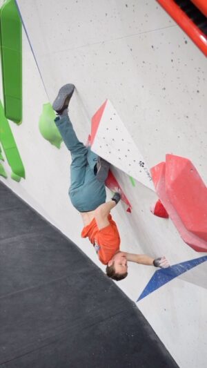 Pete Whittaker Instagram - 360° kneebar to hand jam.
One of my favourite from the Crack Fest 2023 set.
Thanks for a great day everyone 💪

#crackfest2023 #crackfest #crackclimbing