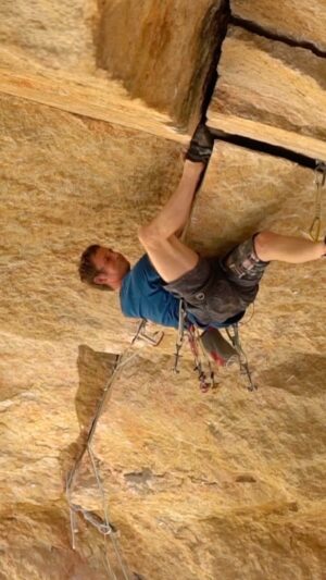 Pete Whittaker Instagram - Video of La Fuerza de la Gravedad (8b flash) is on the @wide_boyz youtube.
I was also curious as to what actually are the hardest (Physical difficulty, not mental) single pitch Trad flashes done by both men and women.
The list below is what I could think of, but I'm sure there are probably more...

- The Path 8b , @alexandermegos 
- Ronny Medelsvensson 8b, @petewhittaker01 
- Greenspit 8b (pre place gear), @steviehaston 
- Something's Burning 8a /b, @onceuponaclimb 
- Grade of 5.13c 8a , a few by @alexhonnold @petewhittaker01 @petterrestorp @hannespuman 

- Grand illusion 8a , Beth Rodden (pinkpoint?)
- Point Blank 8a,  @babsizangerl 
- grade 5.13- (7c /8a), many by @gorisb @amity.warme @hazel_findlay @tradprincess @mariaugustahs @emclimber @bethrodden 
@babsizangerl 

Thanks @talomartin for filming this one 🎥💪