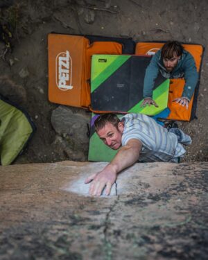 Pete Whittaker Instagram - Nice boulders around El Chalten.

Pic 1. Gato Negro (7B), cheeky last move.
📸 @julia.cassou 

Pic 2. a favourite so far, (techy beta), Although no idea of name and grade, maybe someone can help me out?

@patagonia_climb @wildcountry_official @unparallelup @sterlingrope