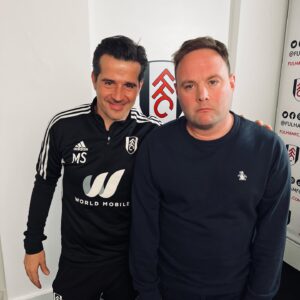 Peter Dale Instagram - Absolutely buzzing to have sat down with Fulham gaffer Marco Silva after last nights game 😂😂😂. All jokes aside what a bloke 🙌🏻🙌🏻. Interview on @socceram tomorrow . Great work @scotty.dp and @benbregman and thanks to @fulhamfc for having me ❤️🎬⚽️
