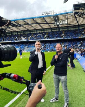 Peter Dale Instagram - Unreal to be invited onto the pitch at Stamford Bridge today. Great to see top man @leeparkertv (so good at his job 🔥)and chat Chels, Golf life and Dads and ours family’s love for the club. Dad would of been buzzing. Happy birthday for tomorrow you legend 💙