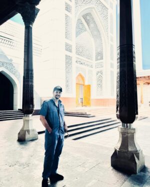 Peter Facinelli Instagram - Assalomu Alaykum Tashkent, Uzbekistan ❤️🙏 
So incredible here.