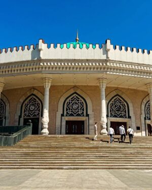 Peter Facinelli Instagram - Postcards from@#uzbekistan 
❤️#Tashkent #grateful #rahmat