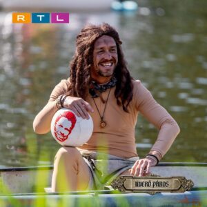Péter Kabát Instagram - Szerintetek ma mi leszek?🤔😂🤪 A mai adás az biztos, hogy az egyik kedvencetek lesz, úgyhogy nézzetek minket 19:45-től az RTL-en a Nyerő Párost!!!💪🏻🔥❤️ #reklam #nyeroparos #rtl
