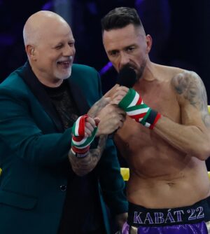 Péter Kabát Instagram - Köszönök mindent az edzőmnek Golyónak, a családomnak, a barátaimnak és a szurkolóimnak!🙏❤️ Ez egy nagy utazás volt, de ezt az elején is tudtam és azt is, hogy rátok mindig számíthatok!🙏❤️ Köszönöm Nektek!❤️ @sztarboxrtl