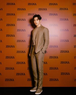 Peter Kuan Instagram - ⠀⠀ 
ZEGNA Taipei 101 grand opening 

典雅與奢華的獨特魅力🍂✨
Thanks for having me 

#ZEGNASS24 #SECONDSKIN 
@ZEGNAOFFICIAL