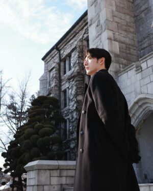 Peter Kuan Instagram - ⠀⠀
不孤單又不燦爛的鬼怪！？👻✨

#韓國首爾 
#KoreaStyle
#鬼怪 #도깨비
