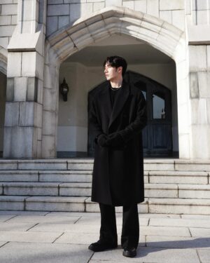 Peter Kuan Instagram - ⠀⠀
不孤單又不燦爛的鬼怪！？👻✨

#韓國首爾 
#KoreaStyle
#鬼怪 #도깨비