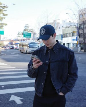 Peter Kuan Instagram - ⠀⠀
Seoul, hello again 🇰🇷😉✨
喜歡冬天的首爾勝過夏天， 因為不會流汗～٩(๑´ᵕ`)۶

#韓國首爾 
#KoreaStyle
