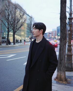 Peter Kuan Instagram - ⠀⠀
韓國的庫存發不完ヾ(*´∀ ˋ*)ﾉ
希望大家新年開工都順順利利，龍光煥發🫸🏻✨🫷🏻

#韓國首爾 #KoreaStyle