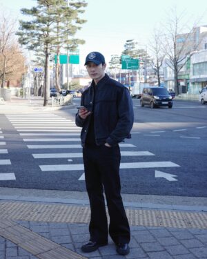 Peter Kuan Instagram - ⠀⠀
Seoul, hello again 🇰🇷😉✨
喜歡冬天的首爾勝過夏天， 因為不會流汗～٩(๑´ᵕ`)۶

#韓國首爾 
#KoreaStyle