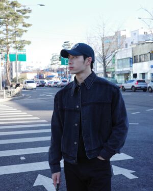Peter Kuan Instagram - ⠀⠀
Seoul, hello again 🇰🇷😉✨
喜歡冬天的首爾勝過夏天， 因為不會流汗～٩(๑´ᵕ`)۶

#韓國首爾 
#KoreaStyle