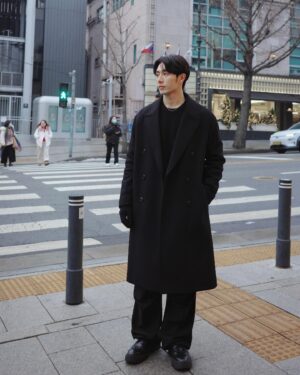 Peter Kuan Instagram - ⠀⠀
韓國的庫存發不完ヾ(*´∀ ˋ*)ﾉ
希望大家新年開工都順順利利，龍光煥發🫸🏻✨🫷🏻

#韓國首爾 #KoreaStyle