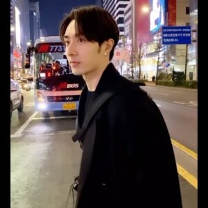 Peter Kuan Instagram - ⠀⠀
韓國的庫存發不完ヾ(*´∀ ˋ*)ﾉ
希望大家新年開工都順順利利，龍光煥發🫸🏻✨🫷🏻

#韓國首爾 #KoreaStyle