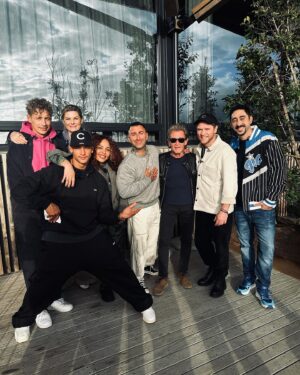 Peter Maffay Instagram - Ein magischer Ort, eine wunderbare Erfahrung, tolle Begegnungen und viel, viel Musik, die verbindet, über alle Grenzen hinweg. Danke an alle.
Es lebe die Freundschaft. 

Foto: @rike_raeubertochter